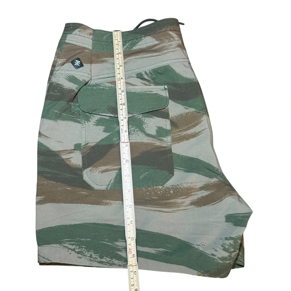 Roark Layover Trail Shorts Mens 38 Camo Hybrid Stretch Zip Pocket Hiking Outdoor